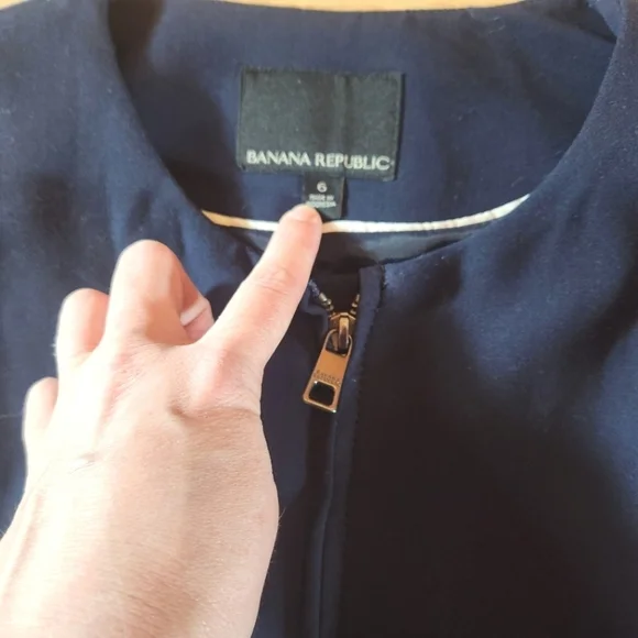 EUC Banana Republic Women's Jackets with Ruffle Sleeves, Size 6 - Picture 4 of 10